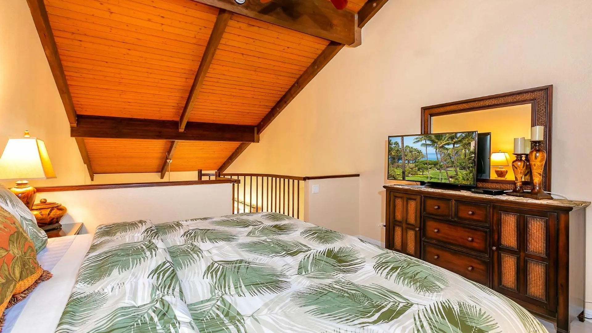 Kamaole Sands Two Bedrooms By Coldwell Banker Island Vacations Wailea  Wailea (Maui)