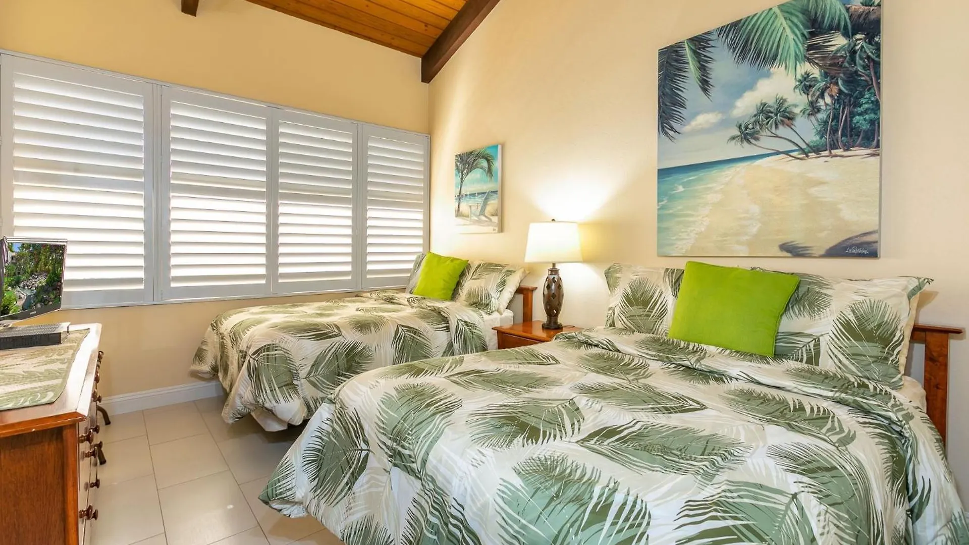 Kamaole Sands Two Bedrooms By Coldwell Banker Island Vacations Wailea  Wailea (Maui)