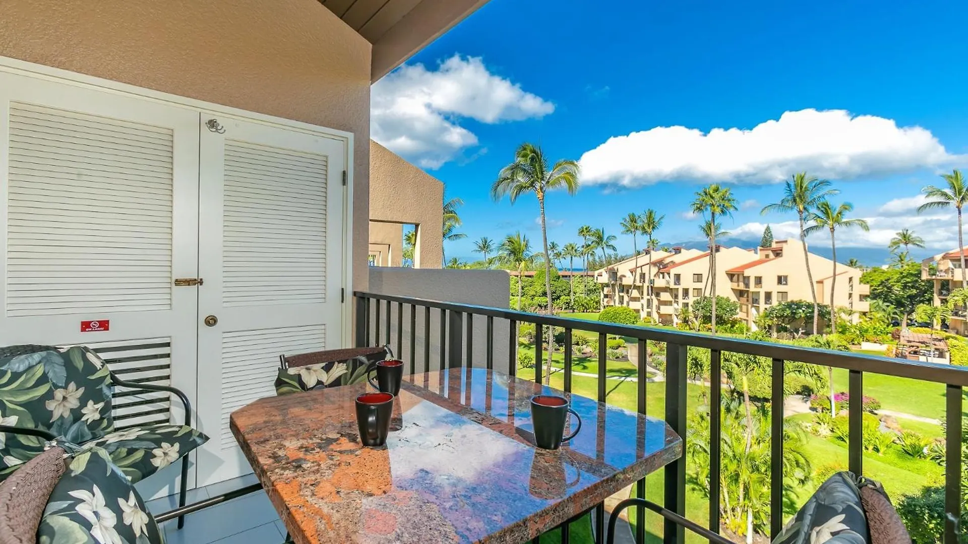 Apartment Kamaole Sands Two Bedrooms By Coldwell Banker Island Vacations Wailea  United States