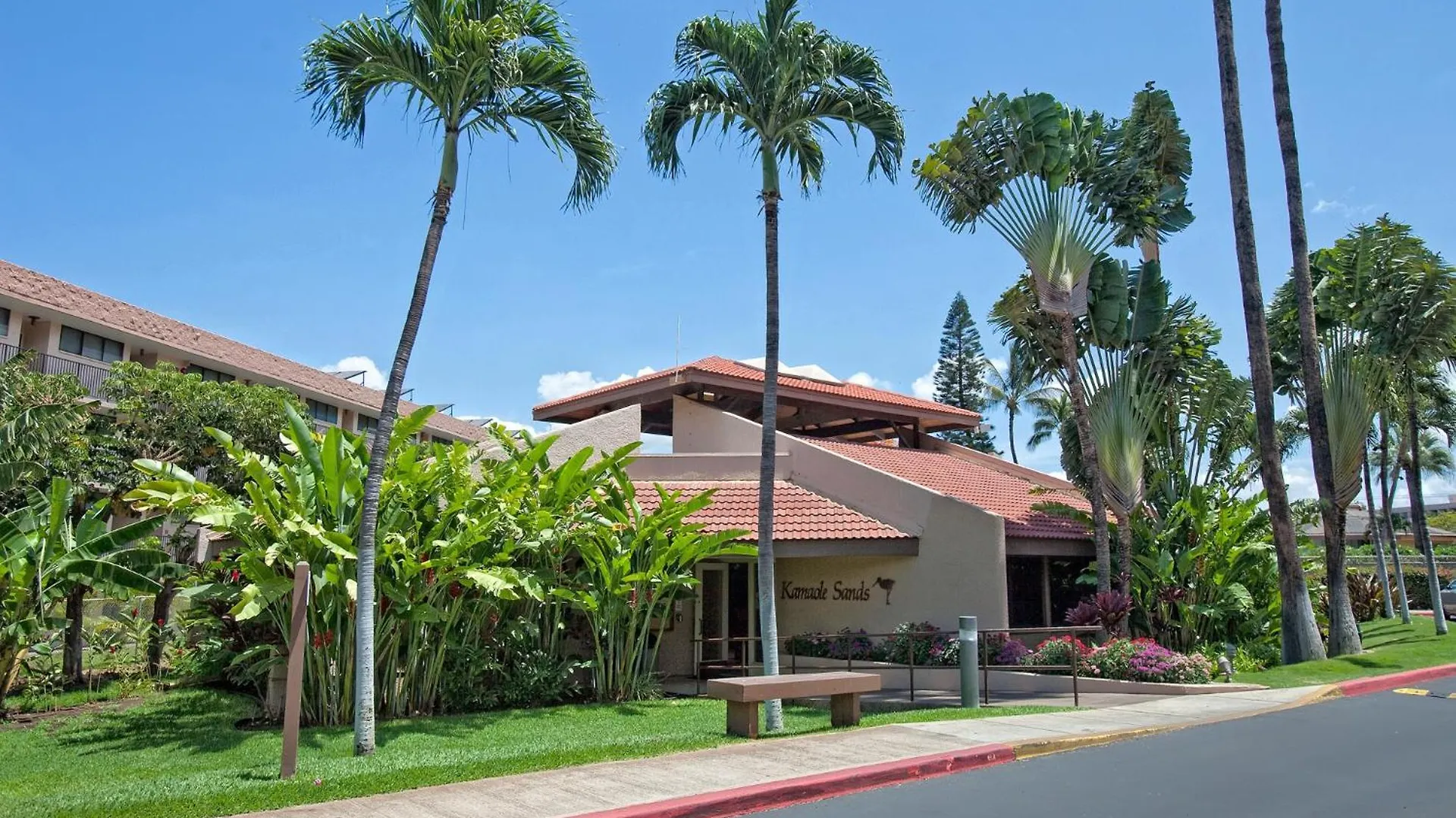 Kamaole Sands Two Bedrooms By Coldwell Banker Island Vacations Wailea  Apartment Wailea (Maui)