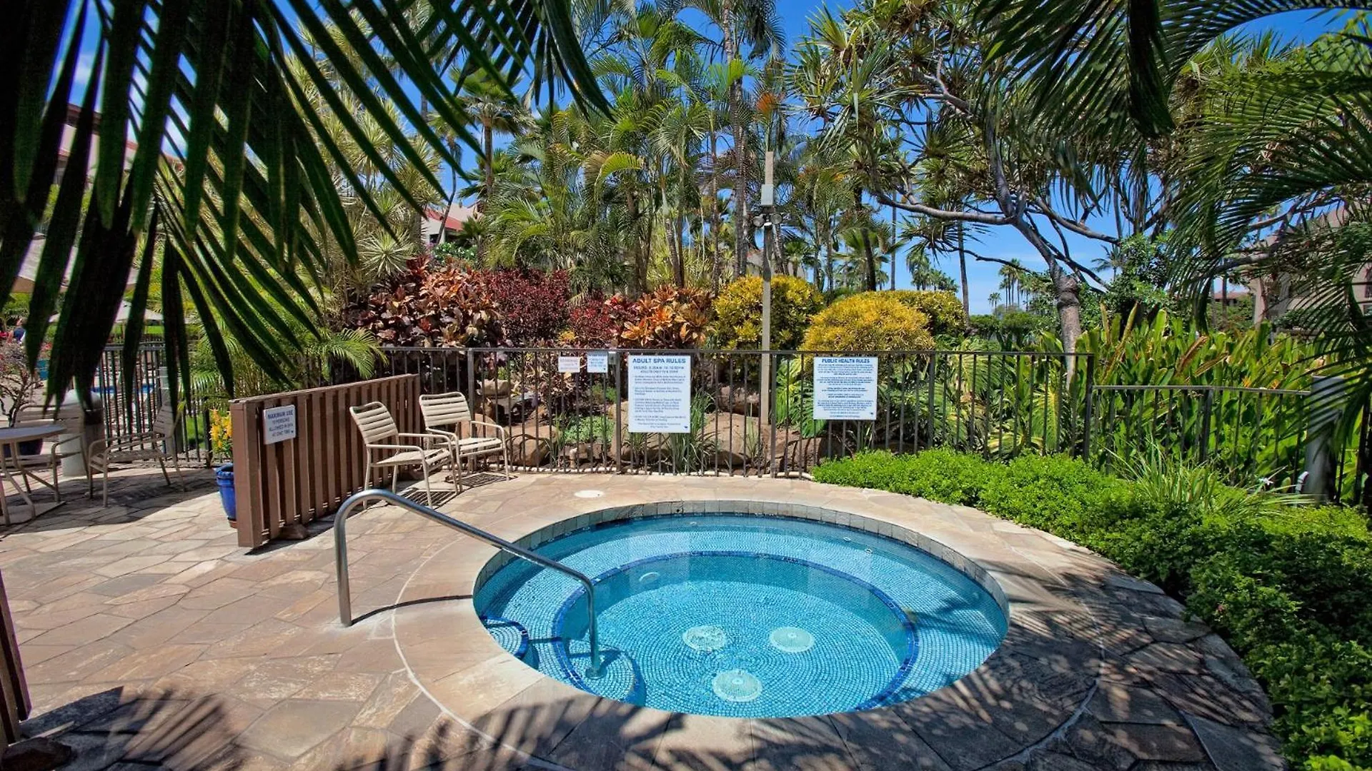 Apartment Kamaole Sands Two Bedrooms By Coldwell Banker Island Vacations Wailea